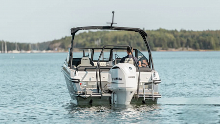 Катер Finnmaster Husky R8 S